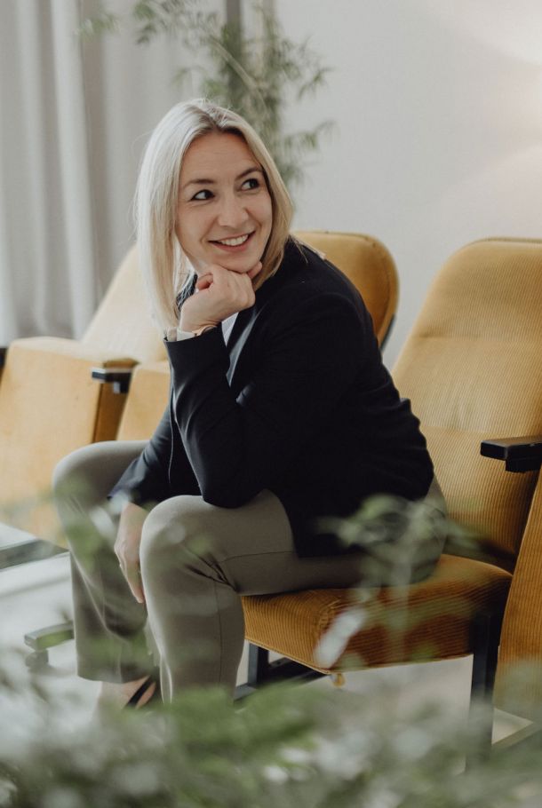 Jana M&uuml;ller CEO